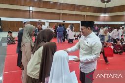 Untag Surabaya gelar buka puasa bersama dan santunan untuk anak yatim