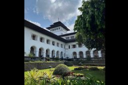 Dedi Mulyadi mutasi 25 pejabat jelang Lebaran