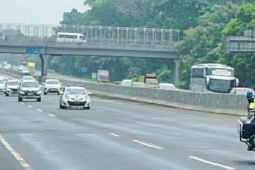 Petugas perpanjang "one way" Tol Trans Jawa hingga KM 210 ruas Palikanci