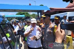 Kapolda Babel tinjau pelayanan mudik di Pelabuhan Tanjungkalian