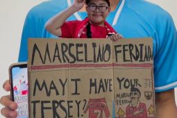 Viral di media sosial: Kisah jersey Marselono yang direbut berakhir bahagia bagi Kenneth