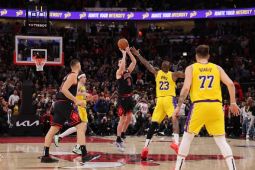 Hasil Lakers vs Rockets 104-98