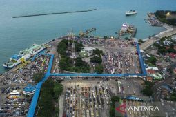 Penurunan jumlah pemudik di Pelabuhan Banten