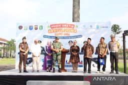 Gubernur Kalbar melepas 1.300 peserta Mudik Gratis Khatulistiwa 2025