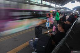 Puncak arus mudik moda angkutan kereta api