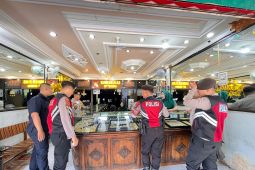 Polres Situbondo intensifkan patroli di pertokoan