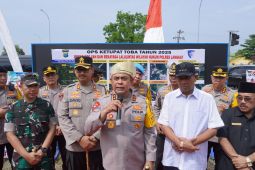 Kapolda didampingi bupati periksa Operasi Ketupat Toba 2025 di Langkat