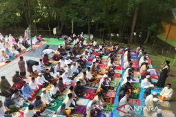 Jamaah Naqsabandiyah di Kota Bima NTB gelar shalat Idul Fitri dua hari lebih cepat