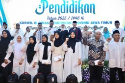 Gubernur Khofifah cairkan THR guru di Jatim Rp412,6 miliar