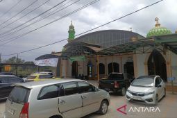 Para pemudik  di Kaltim bersyukur atas layanan masjid buka 24 jam