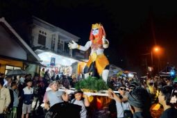 Pawai Ogoh-ogoh di Lumajang penuh toleransi jelang Nyepi dan Lebaran