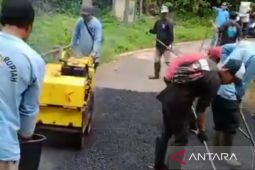 Dinas PUTR Cianjur memastikan jalan kabupaten laik dilalui pemudik