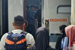 Daop 8 catat 5.087 penumpang padati Stasiun Malang H-1 Lebaran