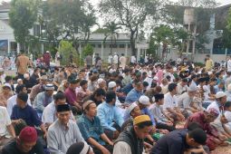 Ratusan warga Jakarta Utara rayakan Idul Fitri