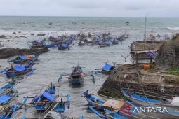 Cuaca ekstrem, BPBD Cianjur ingatkan masyarakat hindari bermain di pinggir pantai