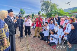 Gus Ipul harap penerima manfaat rehabilitasi sosial segera hidup mandiri