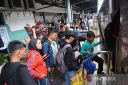 KAI berangkatkan 2 juta pemudik selama angkutan mudik Lebaran 2025