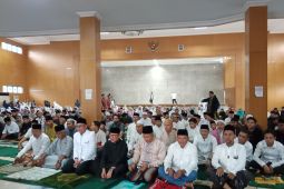Bupati Belitung laksanakan shalat Idul Fitri 1446 Hijriah bersama ratusan masyarakat