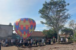 Begini tradisi "ngapungkeun balon" meriahkan Lebaran di Garut