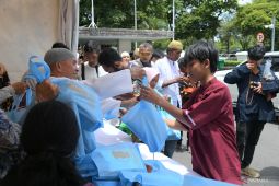 Istana bagikan 5.000 bingkisan dan souvenir saat Presiden open house