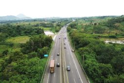 Tarif dua ruas tol dibebaskan saat pengguna kena pengalihan