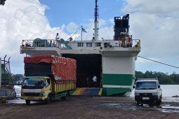Arus mudik di Pelabuhan Pangkalbalam naik tujuh persen