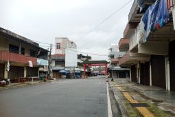 Pasar Tanjungpandan masih lengang di hari kedua Lebaran 2025