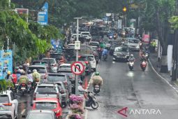 Polres Batu urai kepadatan lalu lintas saat H+1 Lebaran