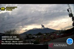 Gunung Marapi erupsi 57 detik pada Rabu pagi
