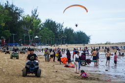 Pantai Manggar Balikpapan mulai dipadati wisatawan pasca lebaran
