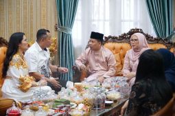 Ribuan warga hadiri "open house" Bupati Sambas