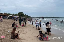 Mudah dijangkau jadi alasan warga pilih libur lebaran ke pantai