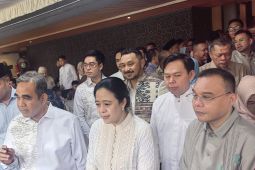 Pimpinan  DPR hadiri "open house" Lebaran Ketua MPR