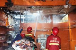BPBD: Cabut semua colokan listrik