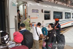 KAI Purwokerto ingatkan penumpang patuhi aturan barang bawaan saat masa arus balik Lebaran
