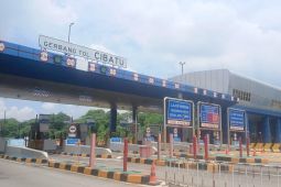 Delapan titik transaksi Gerbang Tol Cibatu layani dari jalur Japek 2 Selatan menuju Jakarta