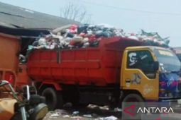 Sampah pada libur Lebaran di Karawang meningkat 10 persen