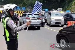 H+2 lebaran volume kendaraan di jalur utama Cianjur meningkat