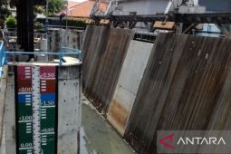 Sstatus Pintu Air Pasar Ikan Siaga 2 pada Jumat malam