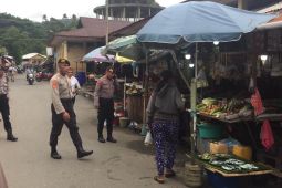 Polda Maluku patroli dialogis di pusat perbelanjaan dan tempat  wisata