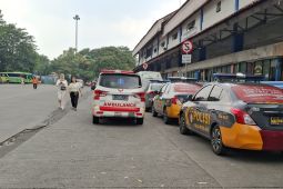 Terminal Kampung Rambutan Jakarta siagakan petugas 24 jam di puncak arus balik