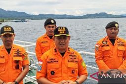 Tim SAR  evakuasi 20 penumpang motor mati mesin di Aru