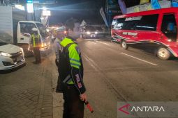 Volume kendaraan meningkat, jalur pantura Situbondo sempat macet