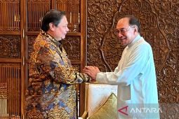 Peluang bertahan  Indonesia di era perang dagang AS-China