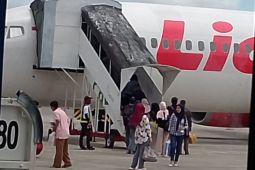 Arus balik Lebaran di Bandara Biak masih ramai lancar