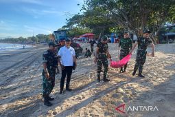 KLH bersama KKP inisiasi gotong royong bersihkan lingkungan Pantai Kuta Bali