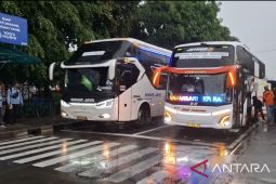 7.773 penumpang sudah tiba di Terminal Kampung Rambutan pada 6 April