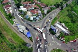 Puncak arus balik arteri Jombang