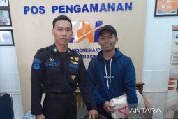 KAI Cirebon mengembalikan seluruh barang hilang milik penumpang