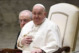 Paus Fransiskus meninggal dunia diusia 88 tahun